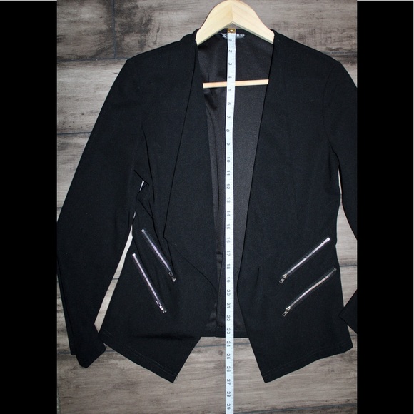Black Blazer with Zipper Details - Shein - Picture 8 of 9